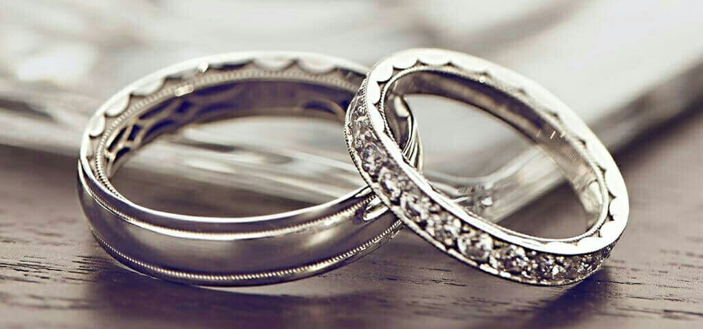 حلقه ازدواج یکی از لوازمی که برای عقد محضری لازم هست 